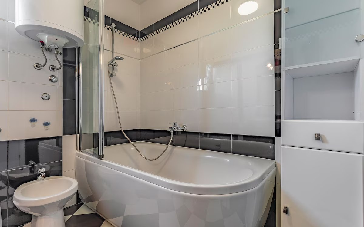 Bathroom (2)